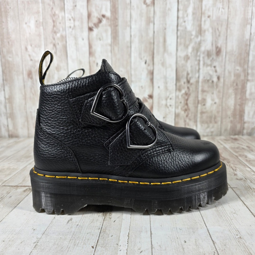 Dr. Martens Devon Heart Black Aunt Sally Leather Platform Boots US 6